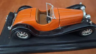 Coche Burago Bugatti Type 55 1/24