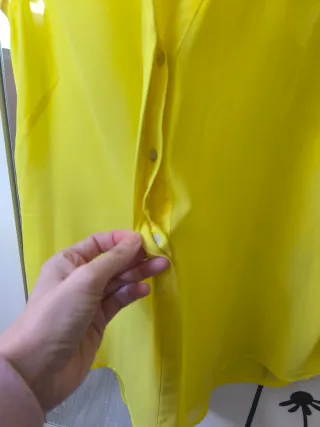 Blusa H&M sin mangas amarilla Talla 34
