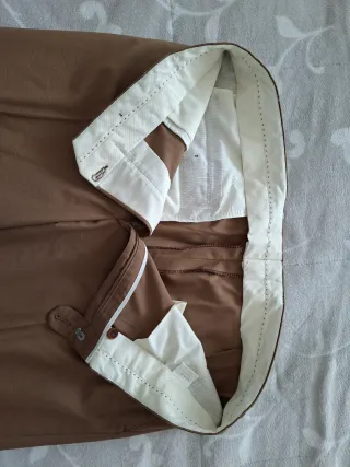 Traje de hombre marrón