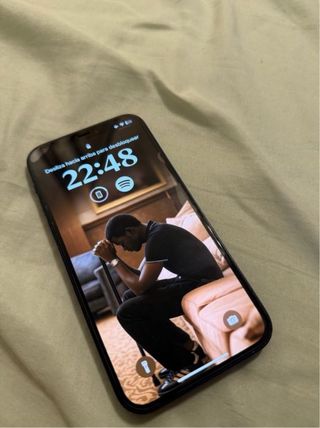 iPhone 12 64GB 77% Batería