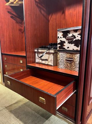 Mueble - Vestidor Mueble modular color caoba