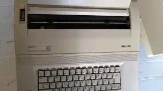 Máquina de escribir Philips VW2140