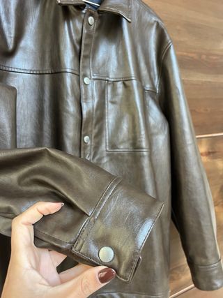 chaqueta efecto piel Zara Marrón Talla M