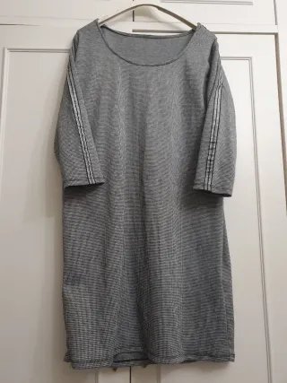 Vestido bonito y cómodo con detalle mangas