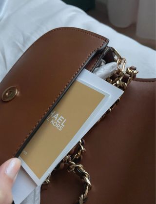 Borsa Michael Kors marrone, in pelle, modello Mila