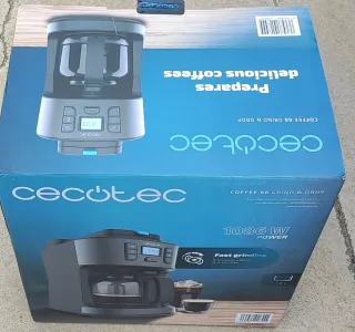 Cafetera Cecotec con Molinillo