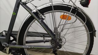 Bicicleta de paseo Conor con cesta