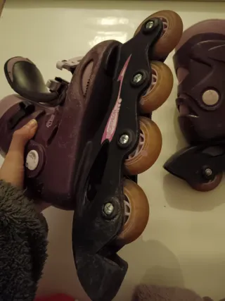 Patines en línea morados talla 28