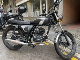 Moto Mash  Fifty 50 (Color Negro Mate)
