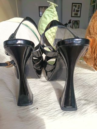 Zapatos de tacón negros