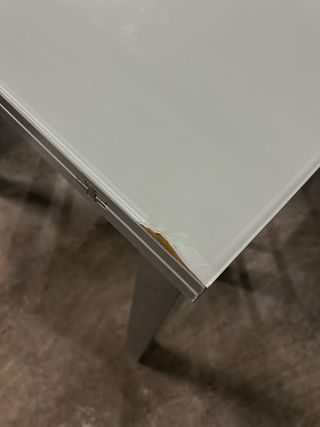 Mesa de cocina con 2 sillas