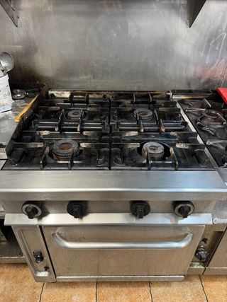 Cocina Industrial 4 Fuegos