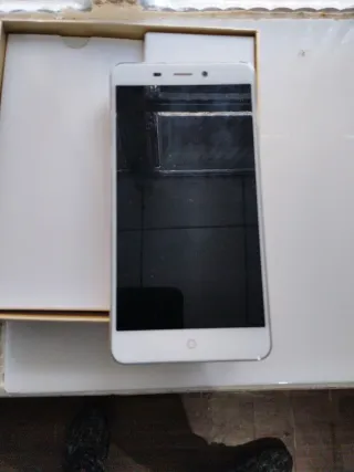 3Móviles Samsung y bq para piezas