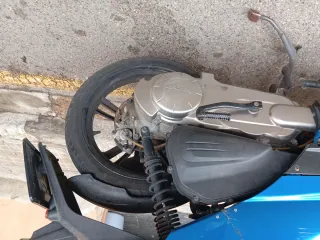 Peugeot Tweet 125 Azul