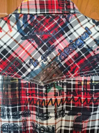 Camisa roja Desigual talla L