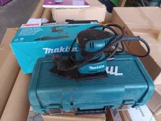 Lijadora Orbital Makita BO4565K
