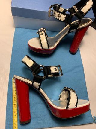 Sandalias Dolce & Gabbana Talla 38