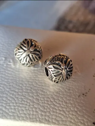 Clips Pandora Estrellas o Mariposas