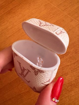 Custodia Louis Vuitton per AirPods