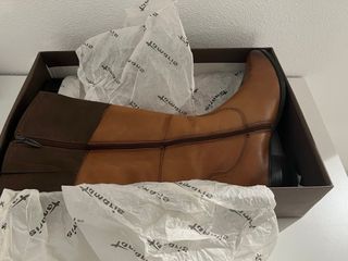 Botas altas de cuero marrón