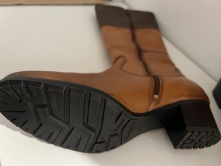 Botas altas de cuero marrón