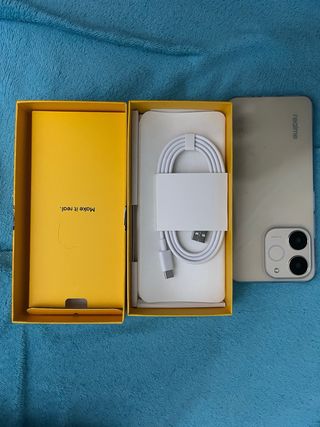 Realme Note 70T Amarillo