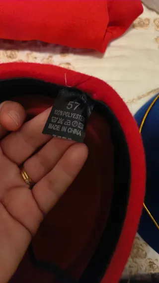 Disfraz Azafata completo + gorros + pañuelos