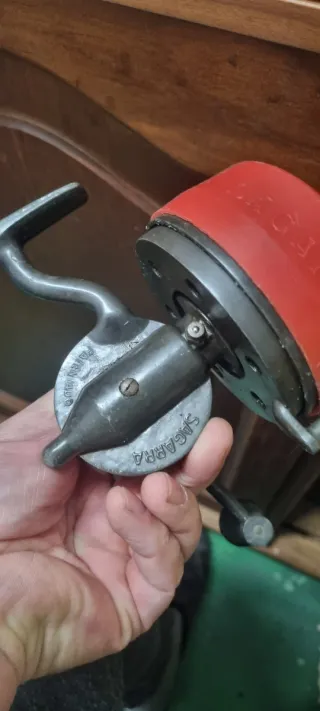 Carrete de pesca Sagarra