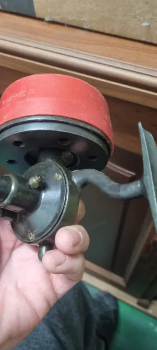 Carrete de pesca Sagarra