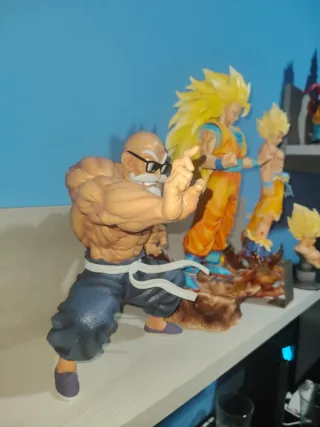 Figura Maestro Roshi dragón ball