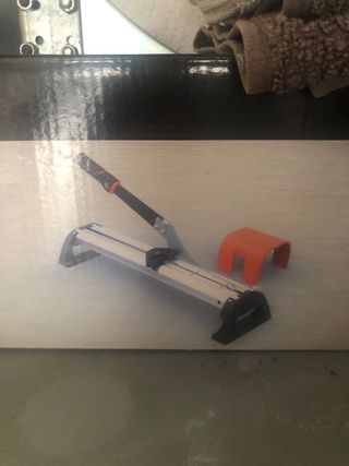 Guillotina Magnusson para suelo laminado