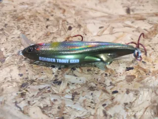 Señuelos pesca 30-40 grs