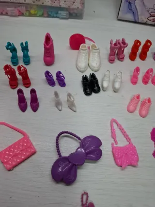 Accesorios Barbie y Ken: Ropa y Zapatos