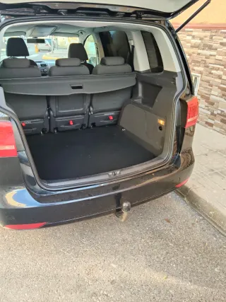 Volkswagen Touran 2011