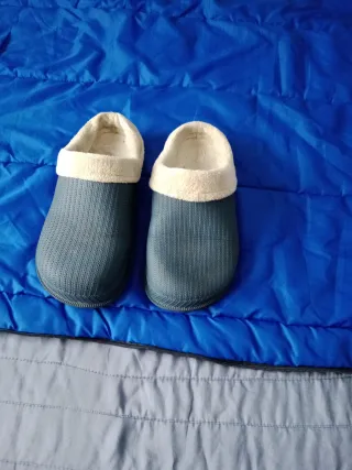 Zapatillas de estar por casa talla 42