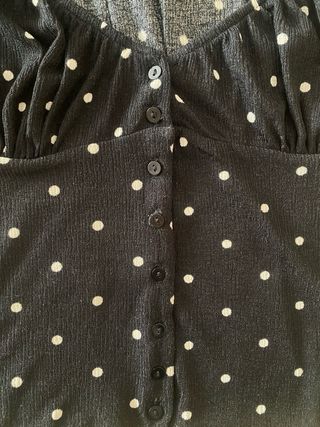 Camiseta de lunares Stradivarius