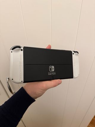 Nintendo Switch OLED Blanca y Negra