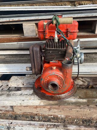 Bomba de agua gasolina