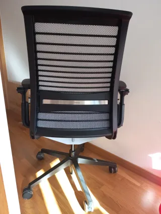 Silla ergonómica Steelcase Think