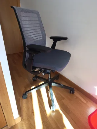 Silla ergonómica Steelcase Think
