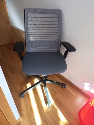 Silla ergonómica Steelcase Think