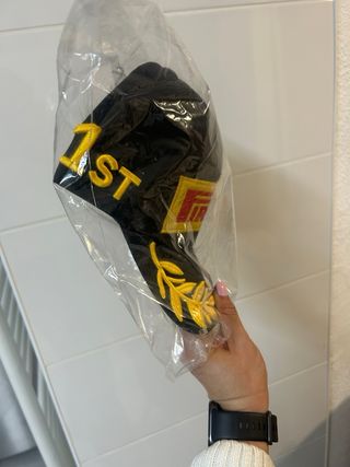 Gorra Pirelli F1 podio Negro y Dorado