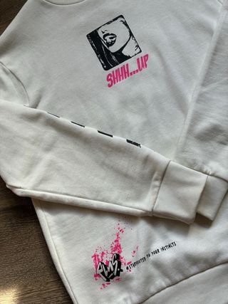 Sudadera blanca con estampado