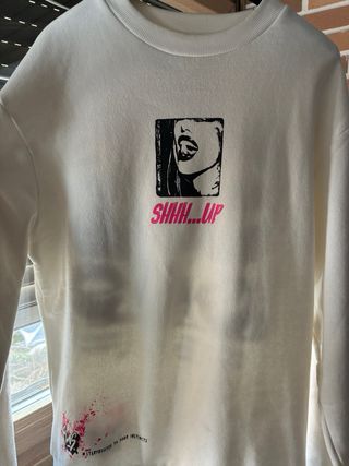 Sudadera blanca con estampado