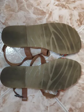 Sandalias Creeks Camel Talla 37