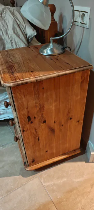 Dormitorio madera matrimonio 135 x 90 + 2 mesitas