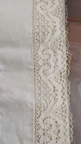 Lenzuolo matrimoniale con pizzo beige