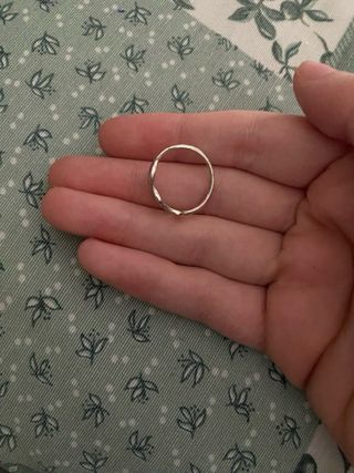 Anillo de plata con 3 corazones