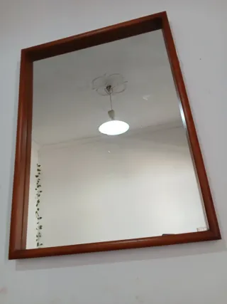 Espejo de madera y cristal