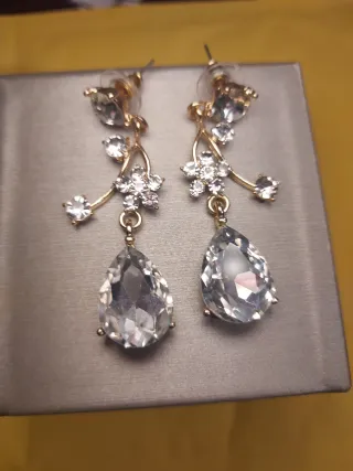 Pendientes fiesta cristales brillantes dorados